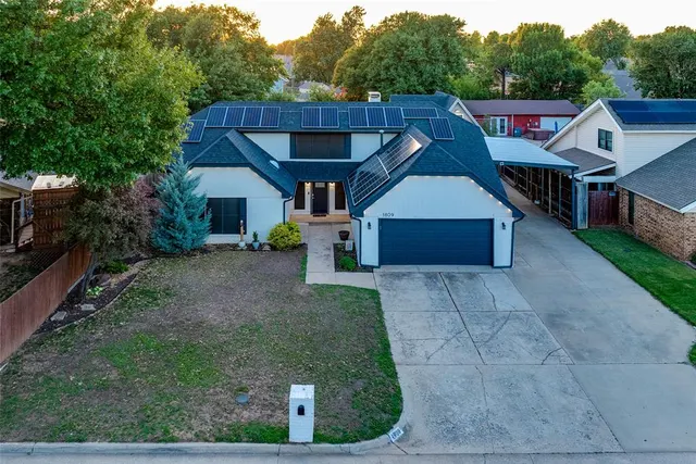 Photo 3 — 1809 Norwich Place, Yukon, OK 73099