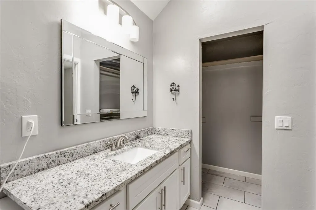 Photo 16 — 1809 Norwich Place, Yukon, OK 73099