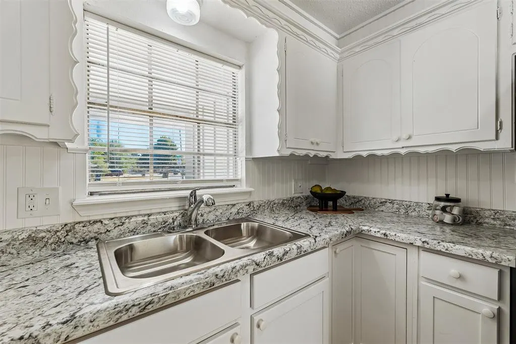 Photo 15 — 345 NW 87th Street, Oklahoma City, OK 73114