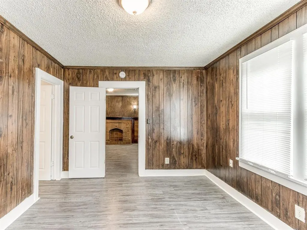 Photo 11 — 2221 N Jordan Avenue, Oklahoma City, OK 73111