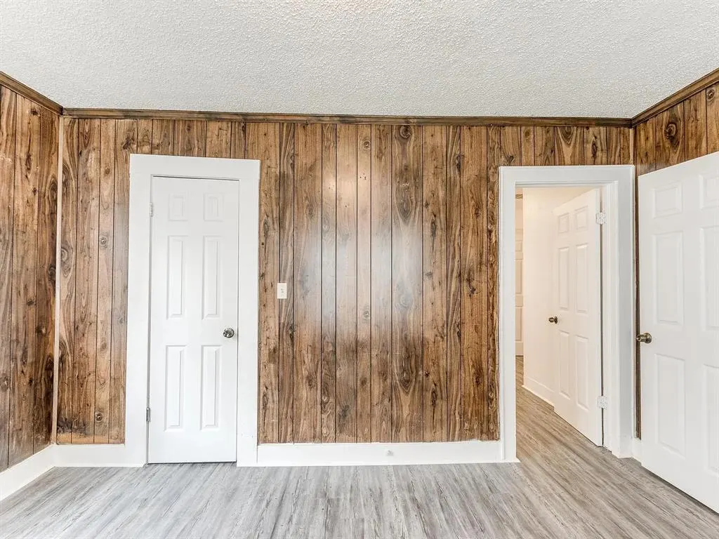 Photo 12 — 2221 N Jordan Avenue, Oklahoma City, OK 73111
