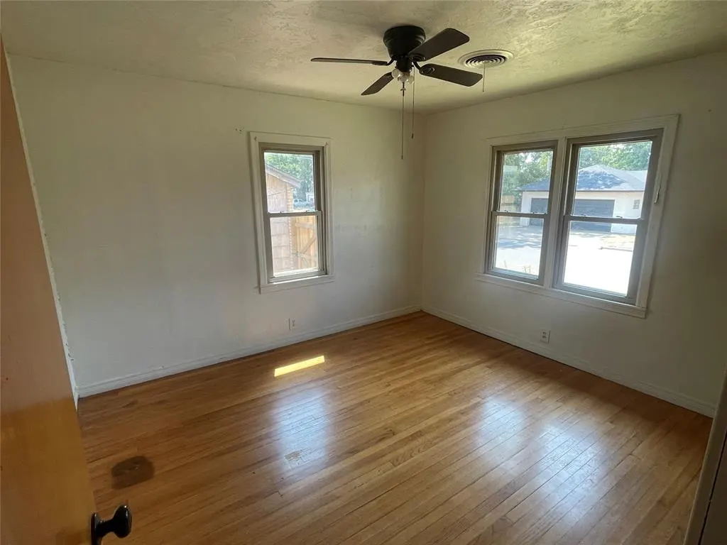 Photo 9 — 800 N Caddo Street, Weatherford, OK 73096