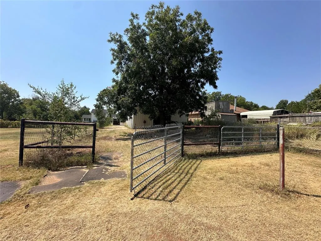Photo 21 — 1911 Van Buren Avenue, Piedmont, OK 73078