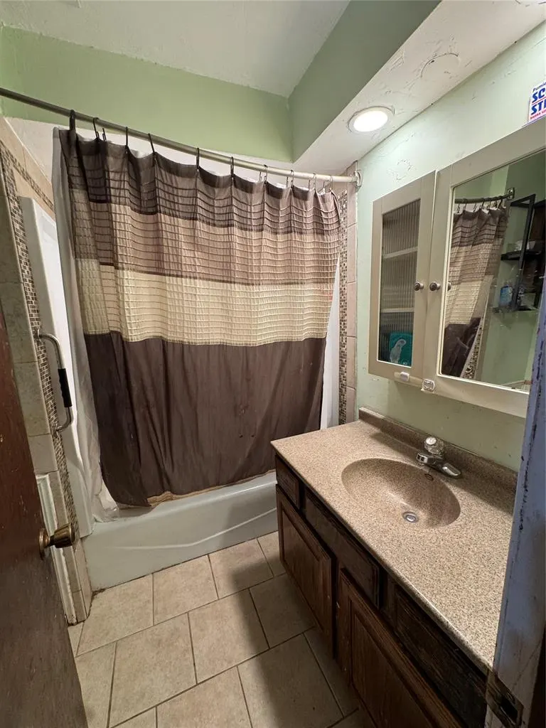 Photo 9 — 1911 Van Buren Avenue, Piedmont, OK 73078