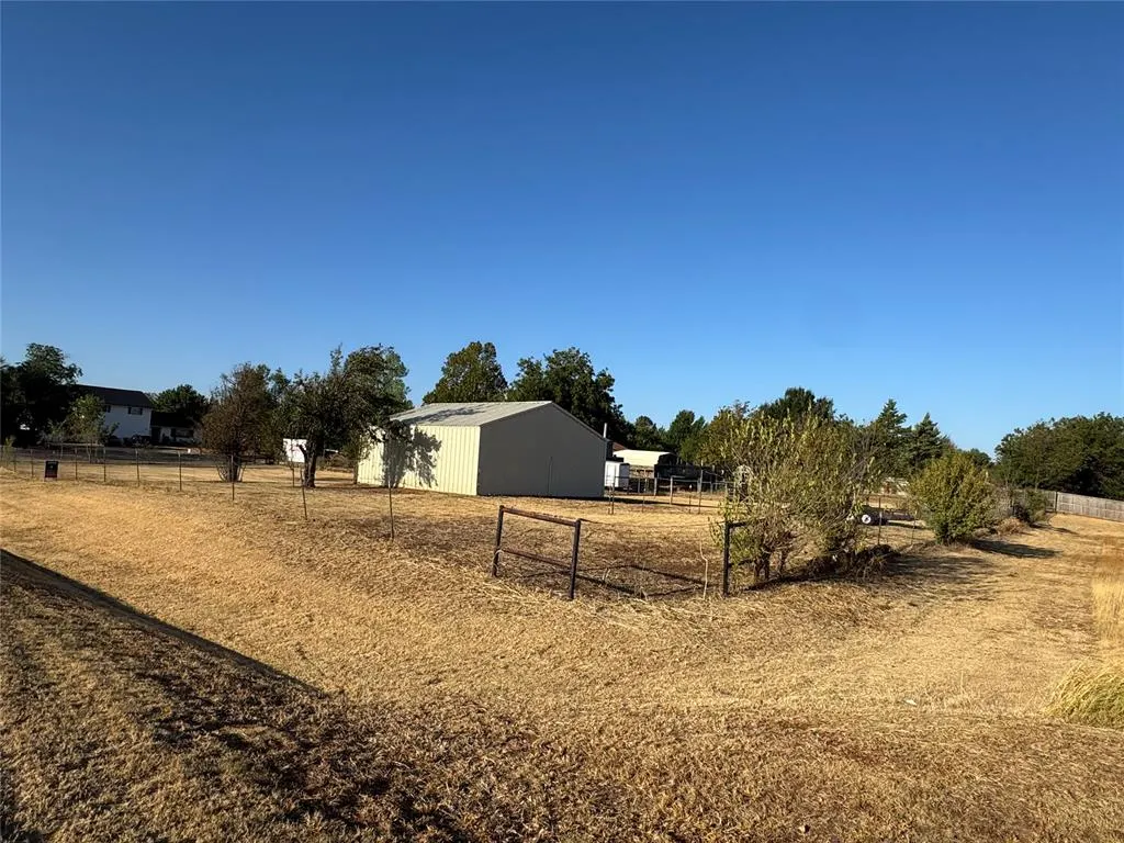 Photo 17 — 1911 Van Buren Avenue, Piedmont, OK 73078