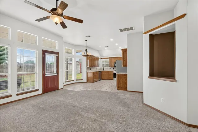 Photo 7 — 1615 Silver Oak Road, Blanchard, OK 73010