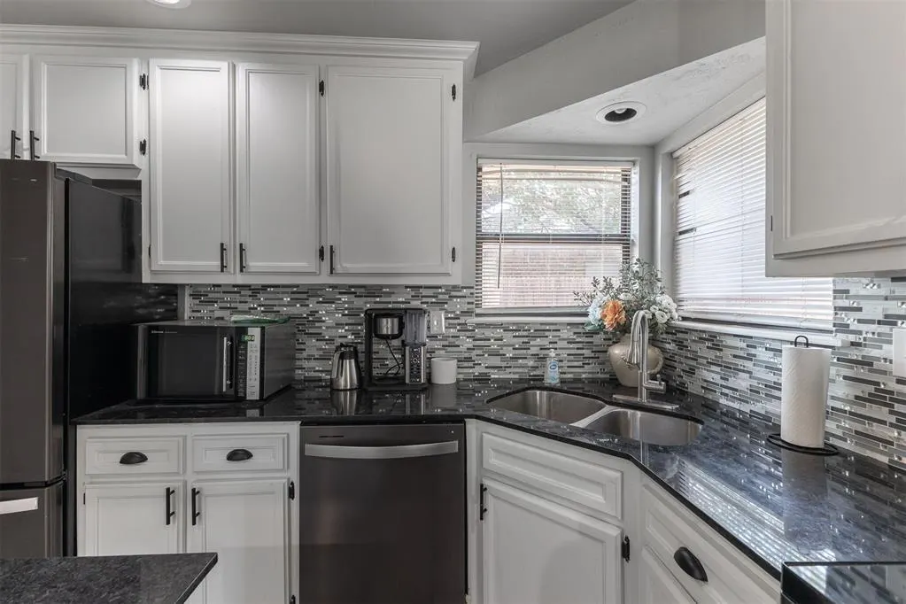 Photo 8 — 3501 Marston Circle, Oklahoma City, OK 73120