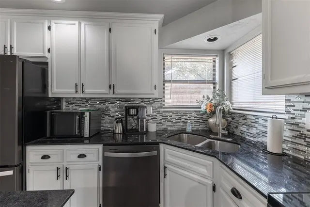 Photo 8 — 3501 Marston Circle, Oklahoma City, OK 73120