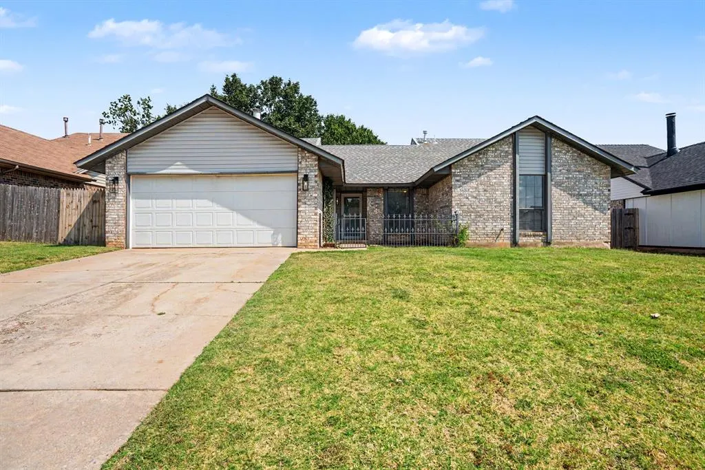 Front exterior — 2513 SW 101st Street, Oklahoma City, OK 73159