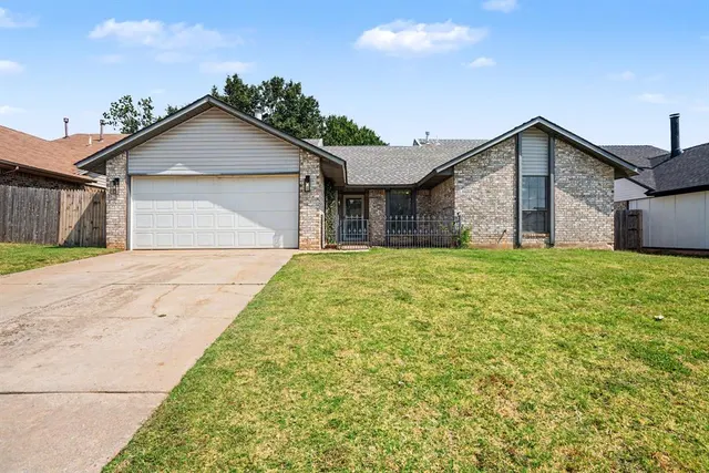 Front exterior — 2513 SW 101st Street, Oklahoma City, OK 73159