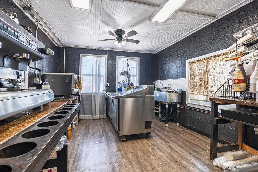 Photo 21 — 1836 N Kickapoo Avenue, Shawnee, OK 74804