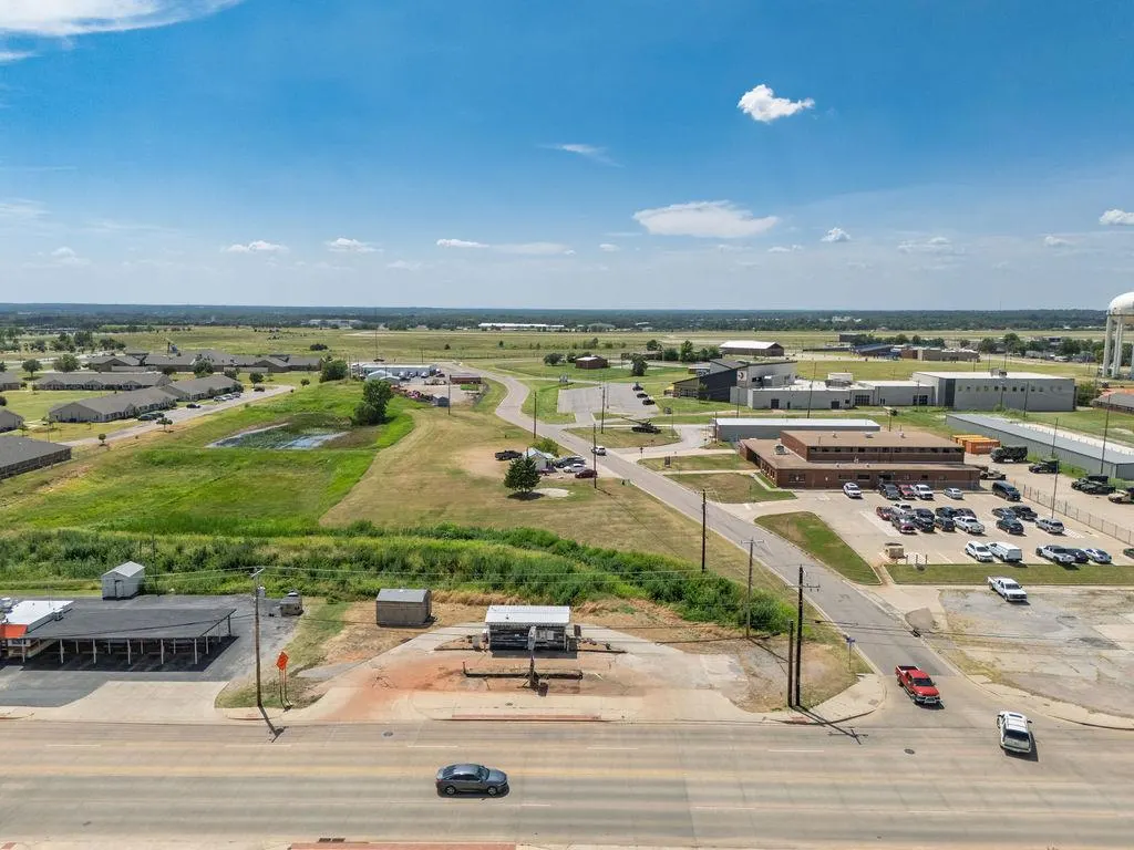 Photo 25 — 1836 N Kickapoo Avenue, Shawnee, OK 74804