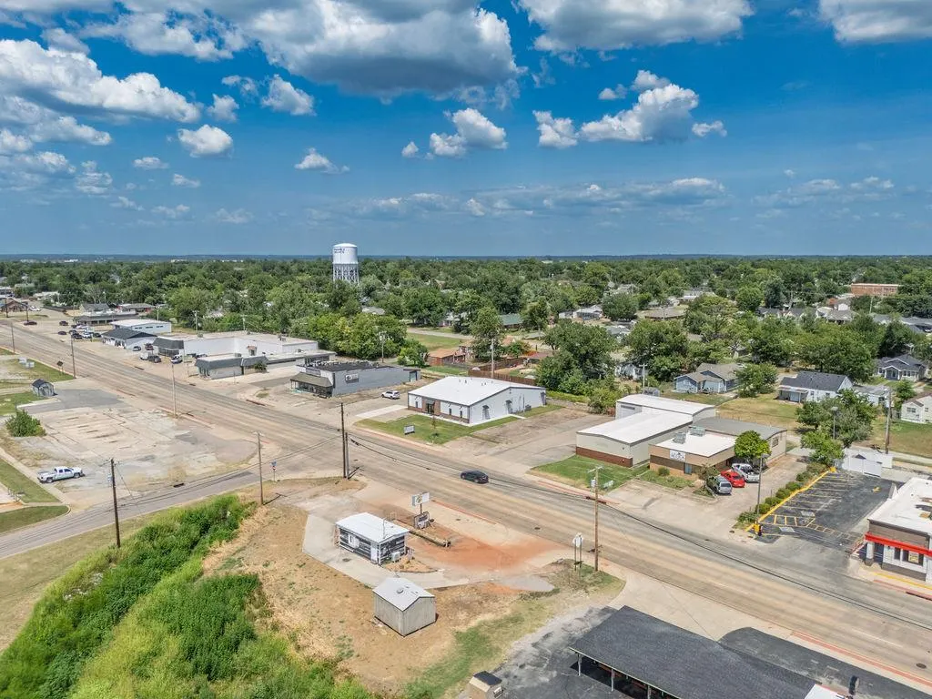 Photo 29 — 1836 N Kickapoo Avenue, Shawnee, OK 74804