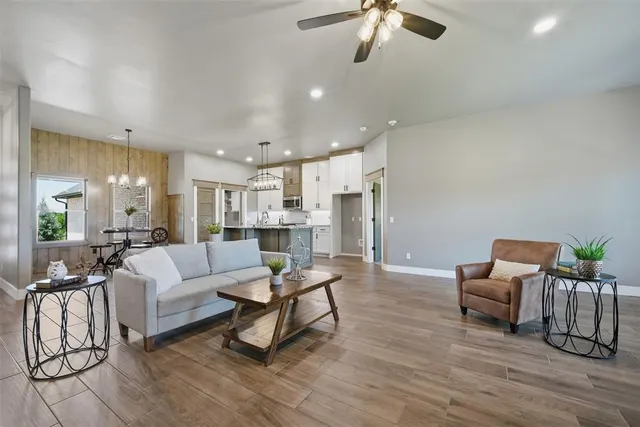 Photo 6 — 1109 Bridgeview Lane, Tuttle, OK 73089