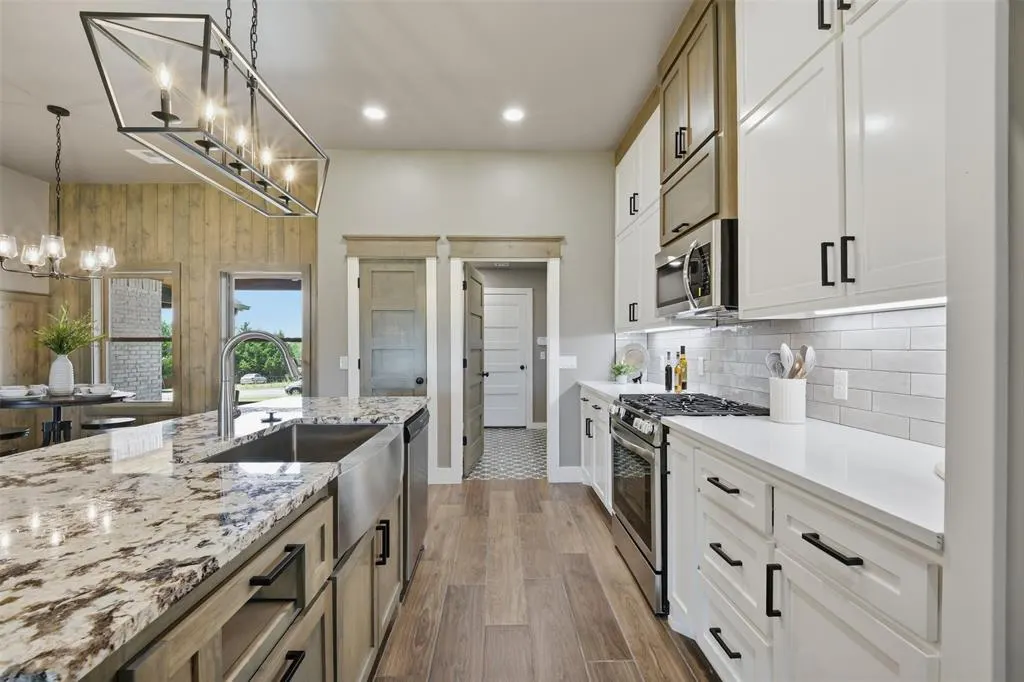 Photo 14 — 1109 Bridgeview Lane, Tuttle, OK 73089
