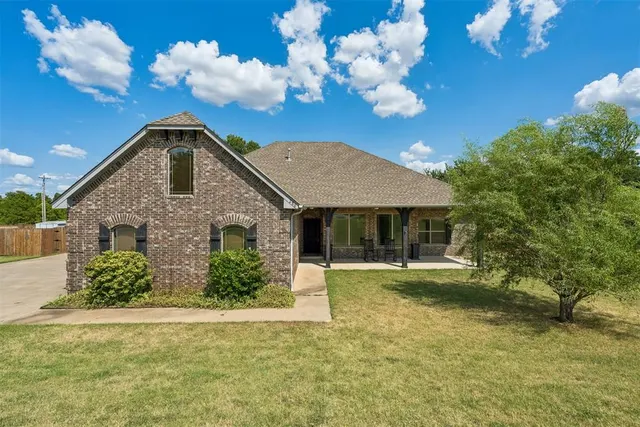 Photo 3 — 286 Mounds Road, Harrah, OK 73045