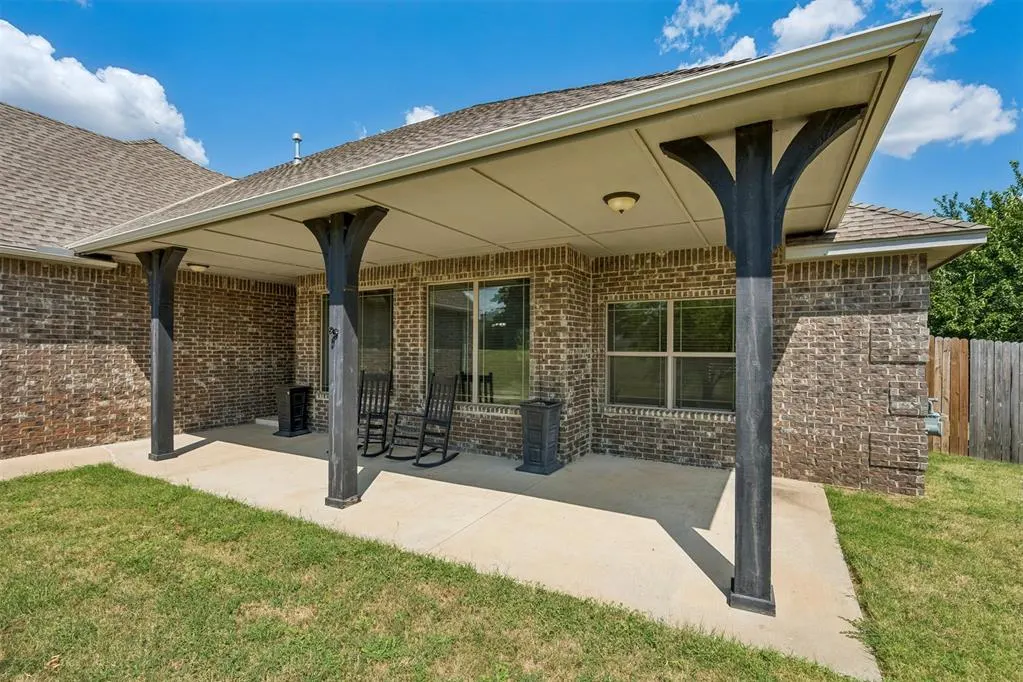 Photo 6 — 286 Mounds Road, Harrah, OK 73045