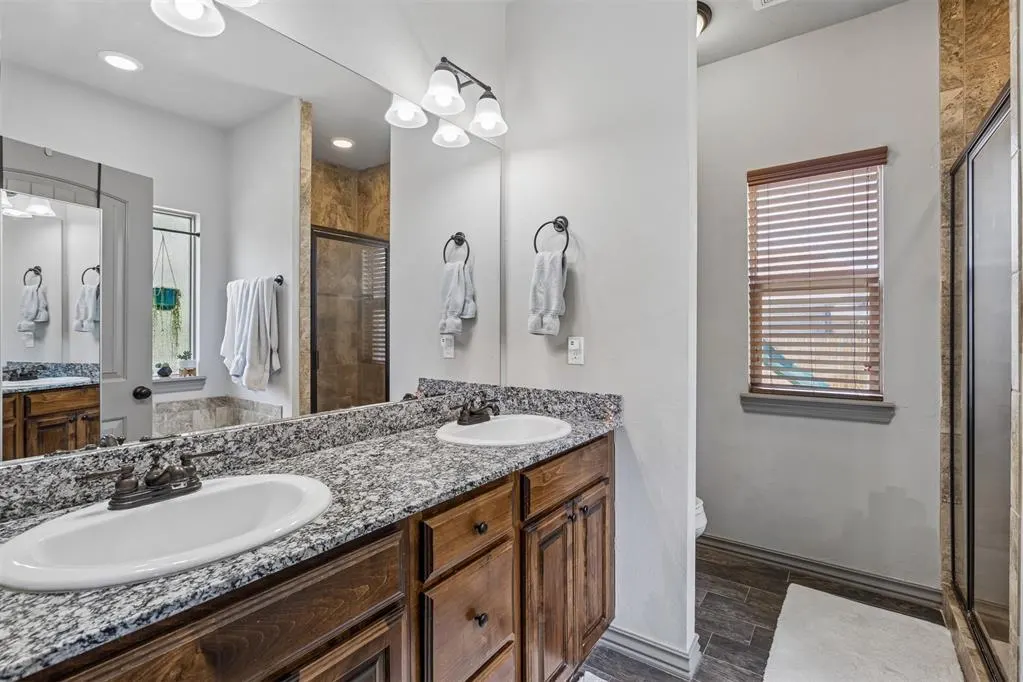 Photo 23 — 286 Mounds Road, Harrah, OK 73045