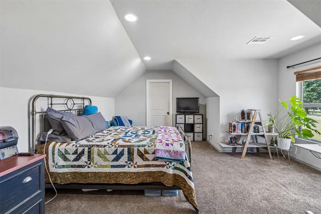 Photo 32 — 286 Mounds Road, Harrah, OK 73045
