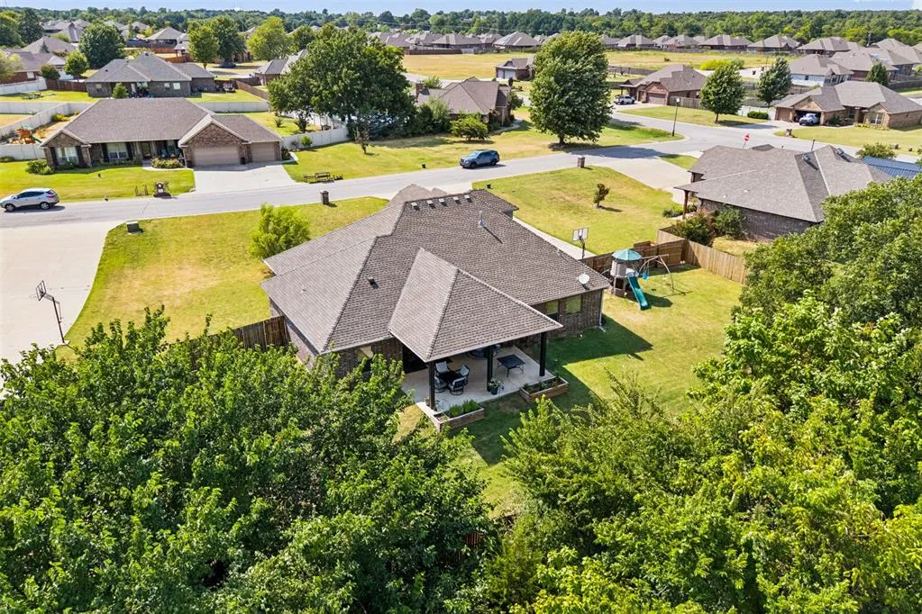 Photo 46 — 286 Mounds Road, Harrah, OK 73045