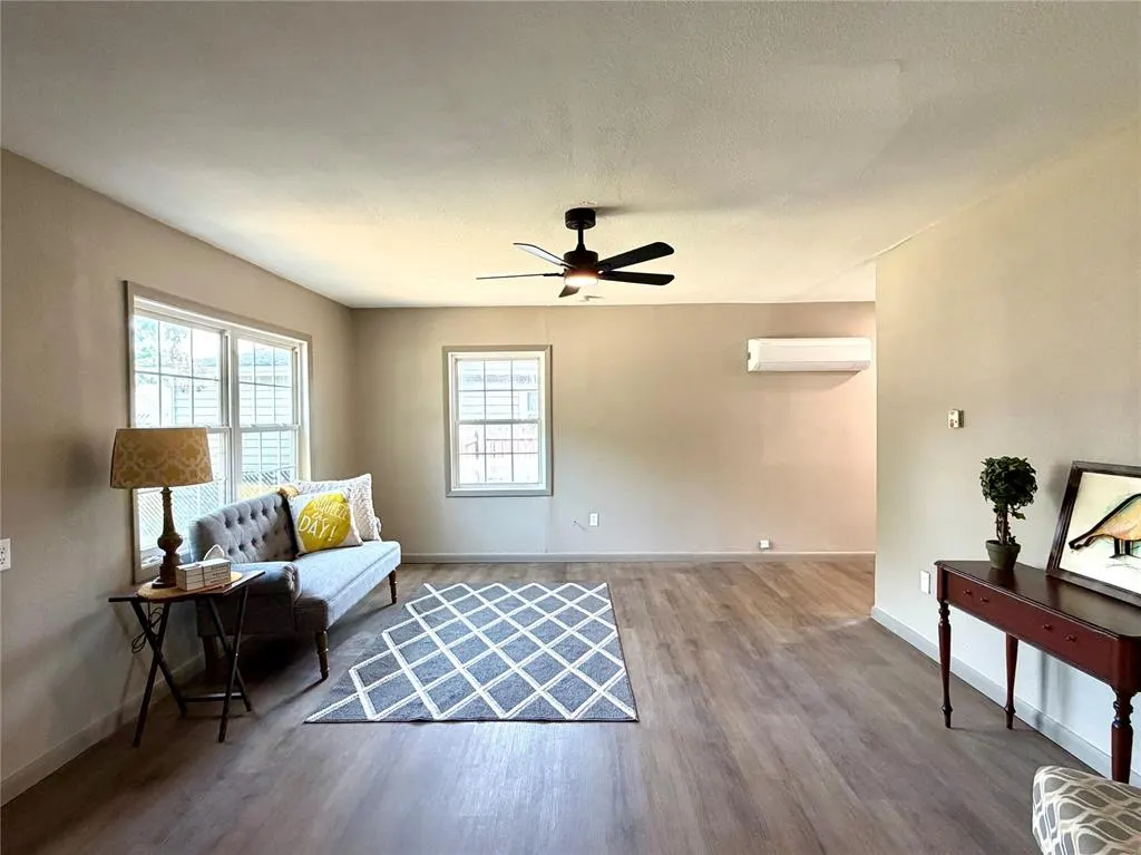 Photo 4 — 603 NW Pontotoc Street, Minco, OK 73059