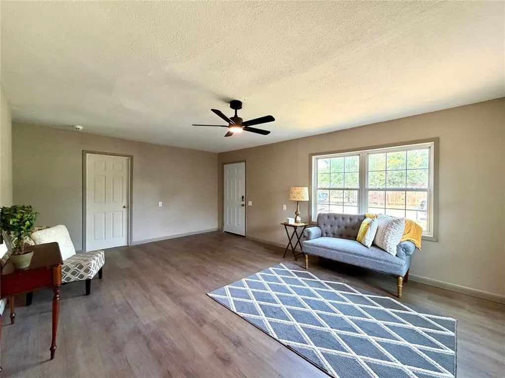 Photo 5 — 603 NW Pontotoc Street, Minco, OK 73059