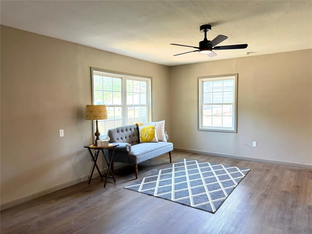 Photo 7 — 603 NW Pontotoc Street, Minco, OK 73059