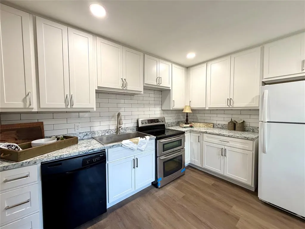 Photo 11 — 603 NW Pontotoc Street, Minco, OK 73059