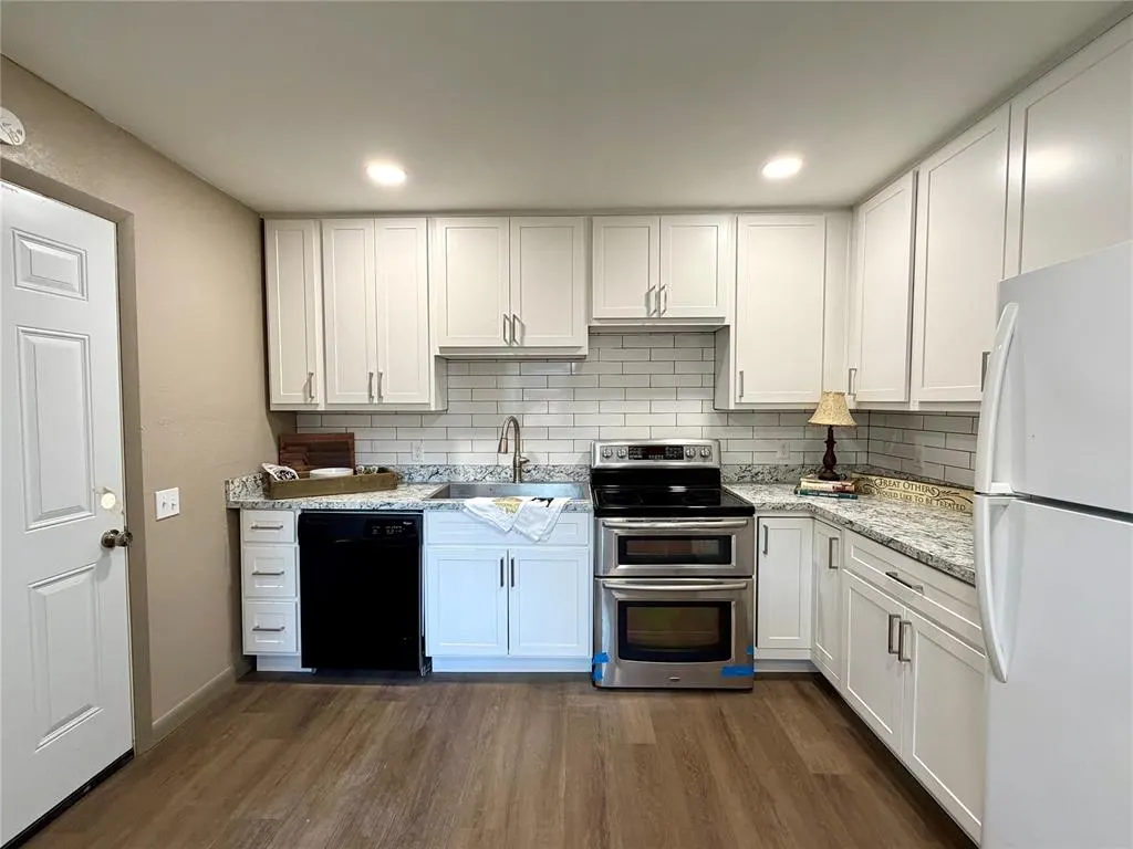 Photo 12 — 603 NW Pontotoc Street, Minco, OK 73059