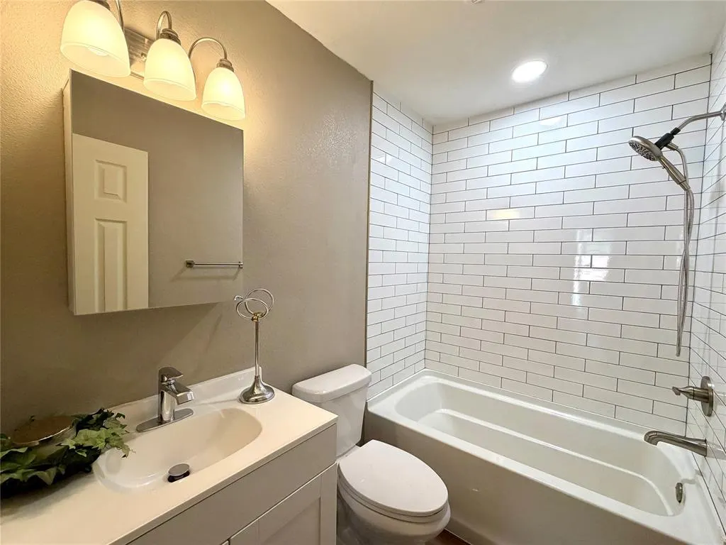 Photo 18 — 603 NW Pontotoc Street, Minco, OK 73059