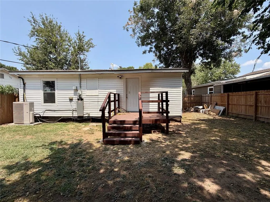 Photo 20 — 603 NW Pontotoc Street, Minco, OK 73059