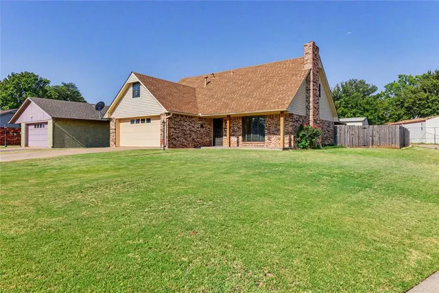 Photo 4 — 111 Mockingbird Lane, Elk City, OK 73644