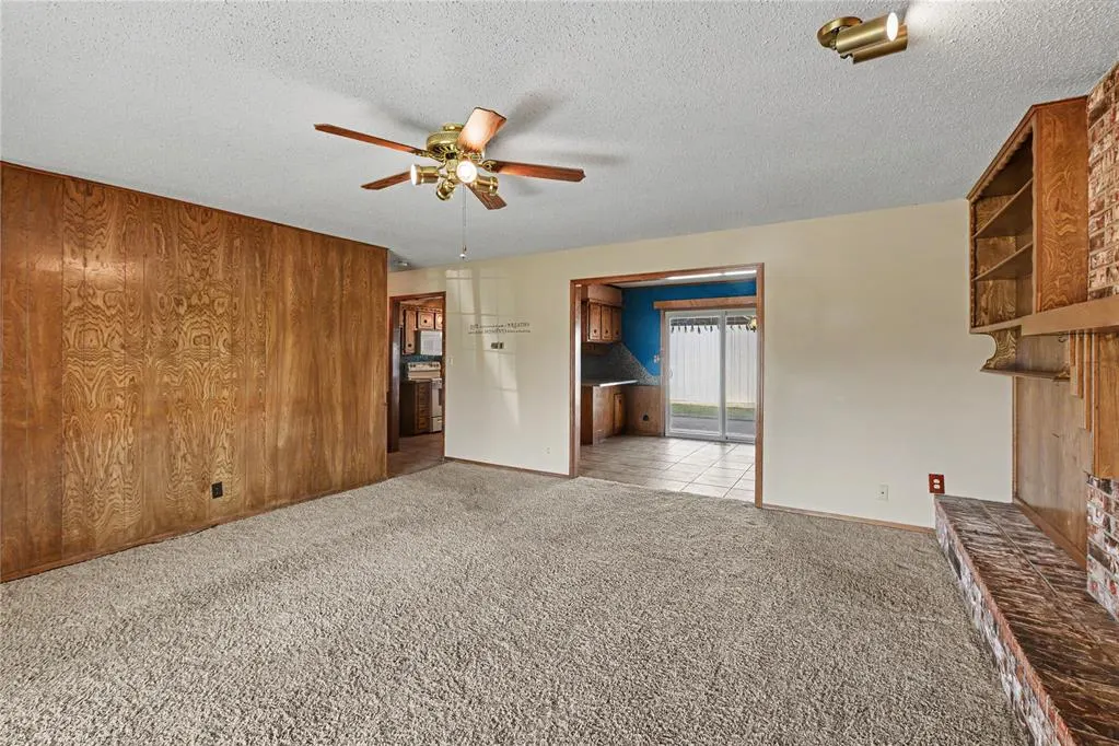 Photo 9 — 111 Mockingbird Lane, Elk City, OK 73644