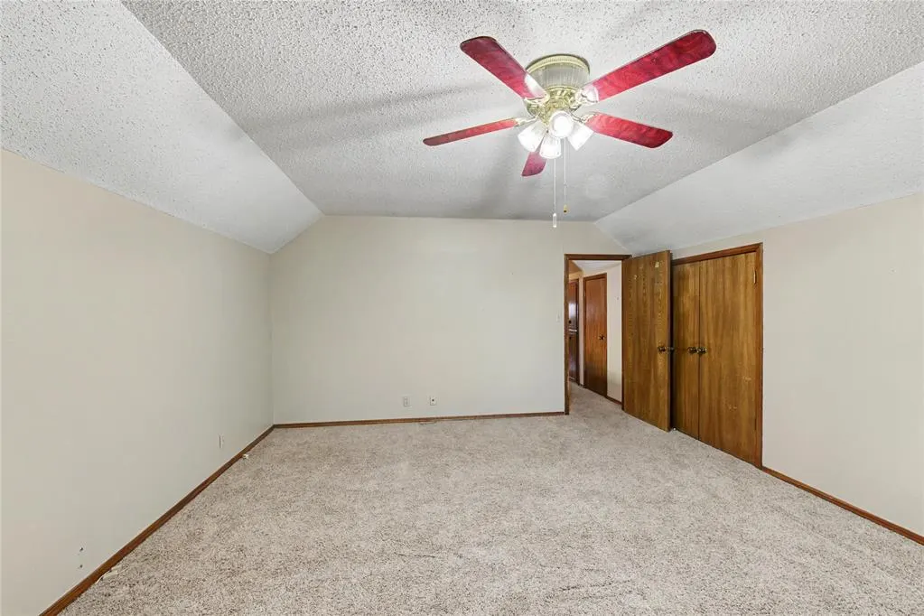 Photo 22 — 111 Mockingbird Lane, Elk City, OK 73644