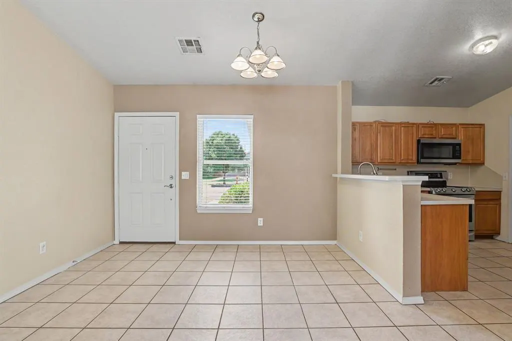 Photo 4 — 1801 NW 147th Street, Edmond, OK 73013