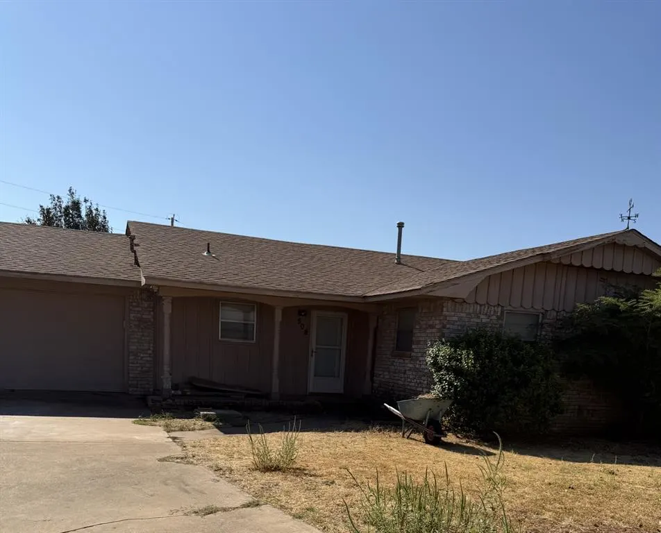 Front exterior — 508 Ruth Drive, Carnegie, OK 73015