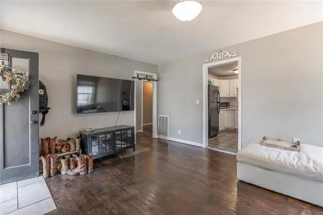 Photo 7 — 548 E Northrup Drive, Oklahoma City, OK 73110