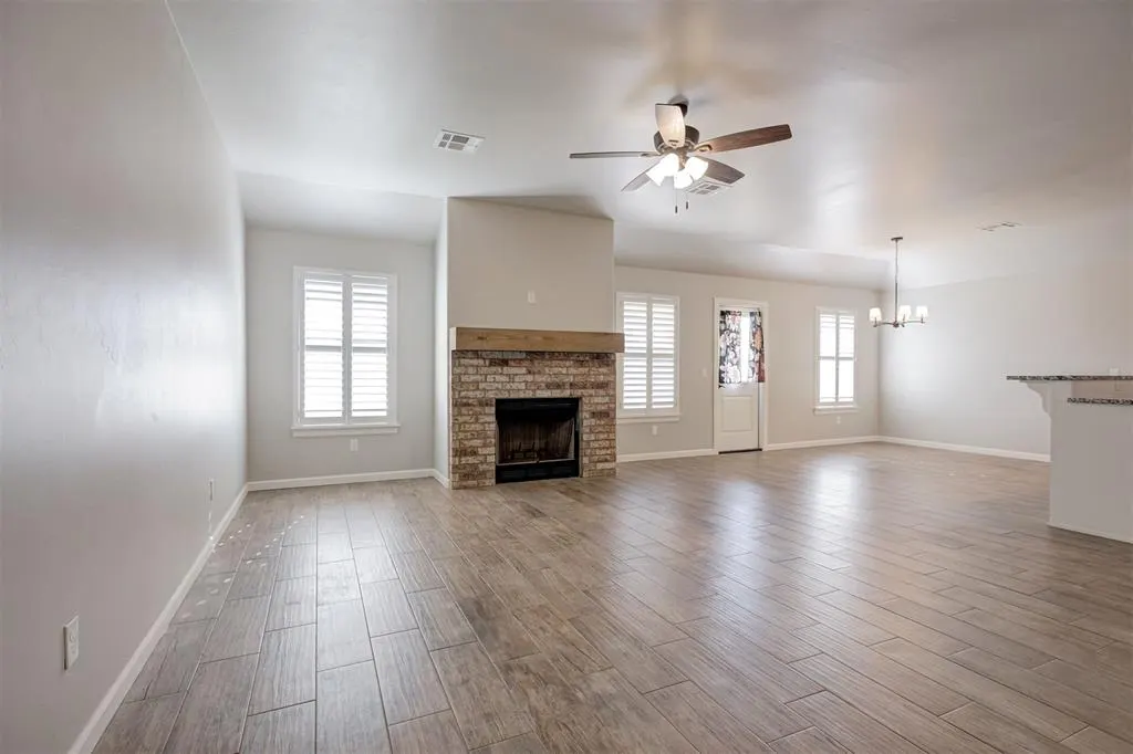 Photo 5 — 9714 Country Side Lane, Guthrie, OK 73044