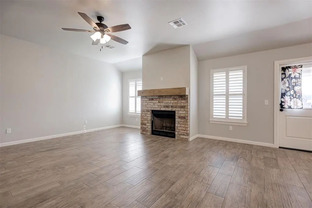 Photo 6 — 9714 Country Side Lane, Guthrie, OK 73044