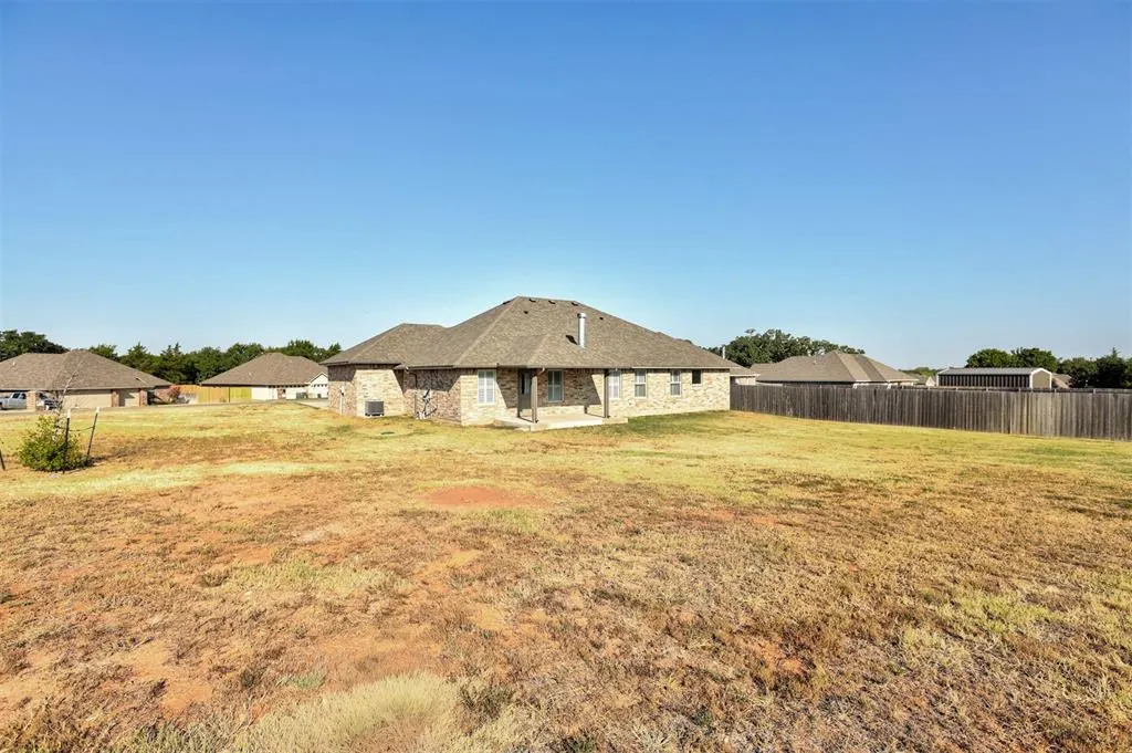Photo 45 — 9714 Country Side Lane, Guthrie, OK 73044