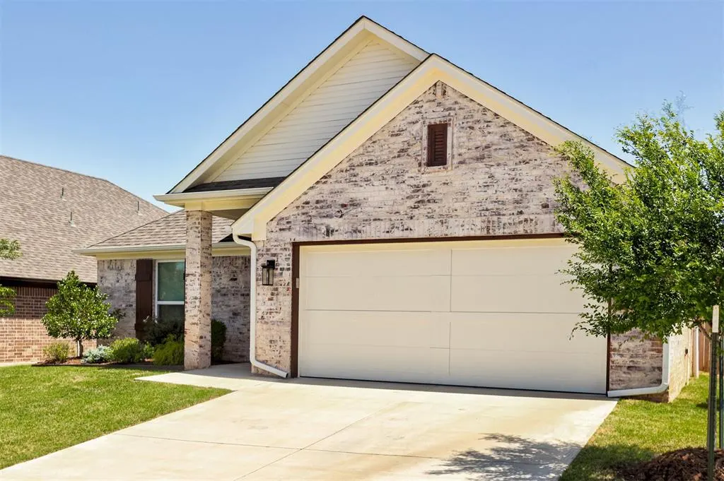 Front exterior — 3727 Hardy Drive, Norman, OK 73069