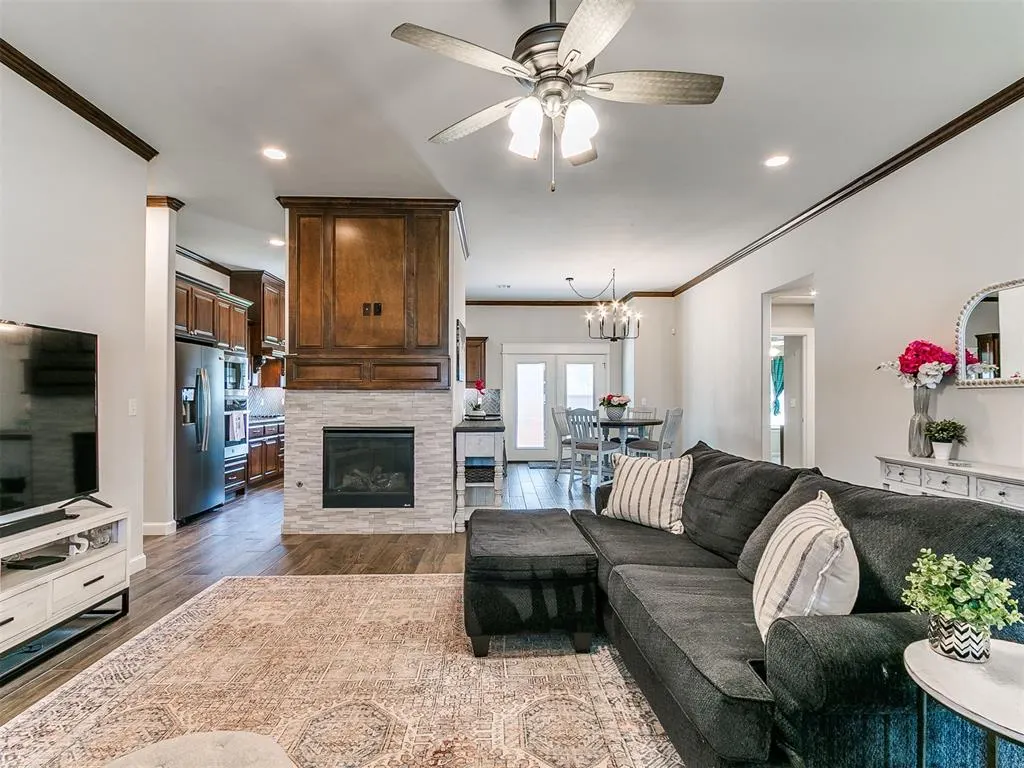 Photo 7 — 2010 Allora Court, Norman, OK 73071