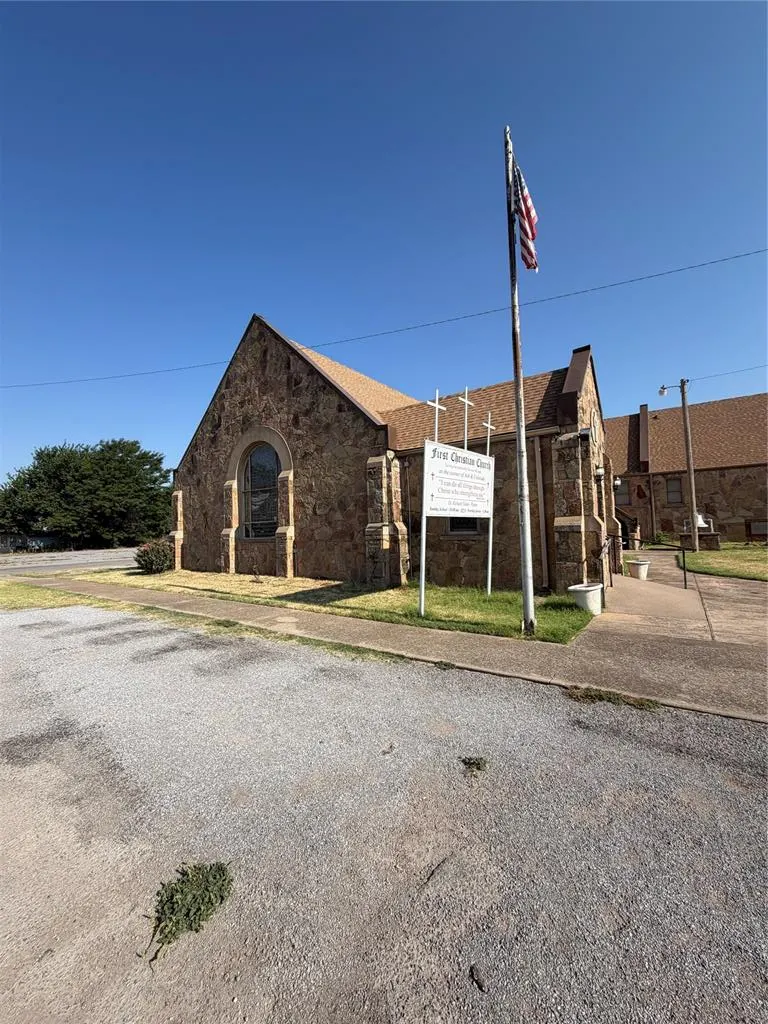 Photo 8 — 117 W Ash Street, Carnegie, OK 73015