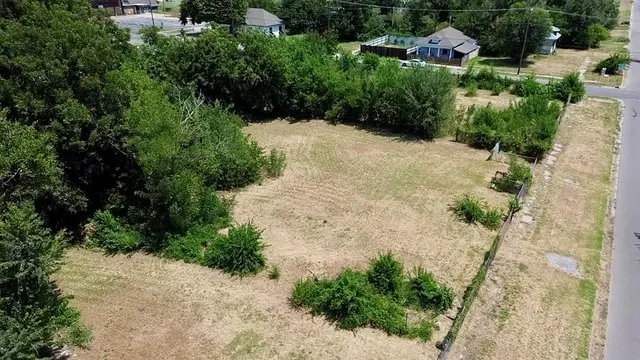 Photo 2 — 1519 NW 1st Street, Oklahoma City, OK 73106
