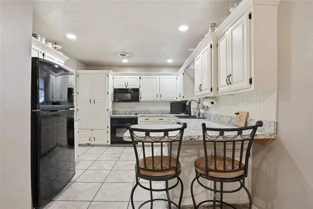 Photo 6 — 319 Cameron Drive, Altus, OK 73521