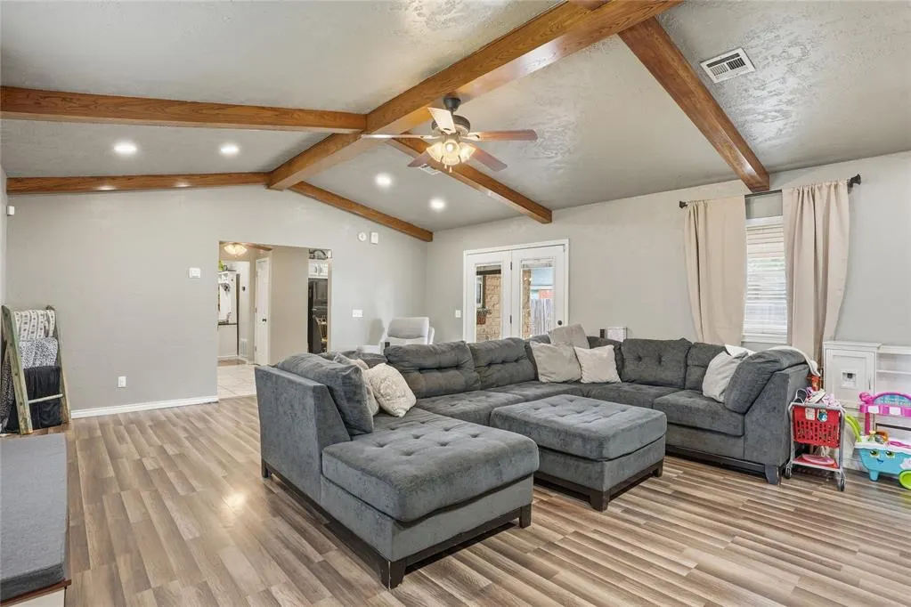 Photo 16 — 319 Cameron Drive, Altus, OK 73521