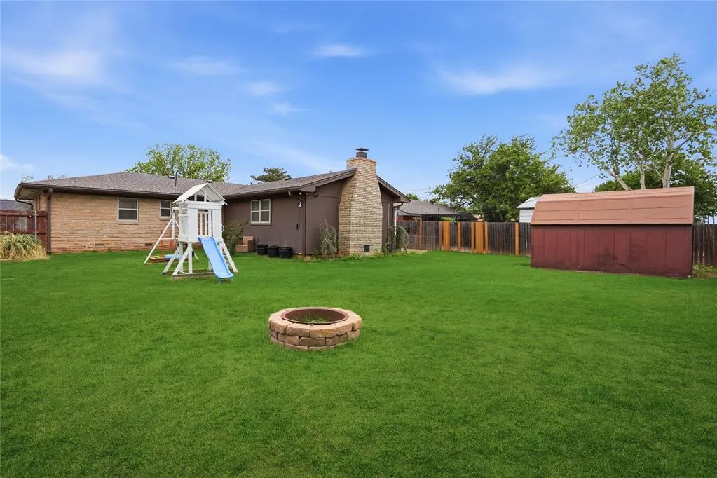 Photo 30 — 319 Cameron Drive, Altus, OK 73521