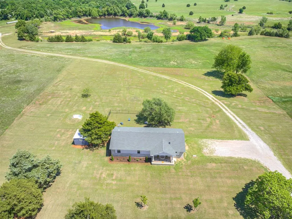 Photo 3 — 8800 N Coltrane Road, Guthrie, OK 73044