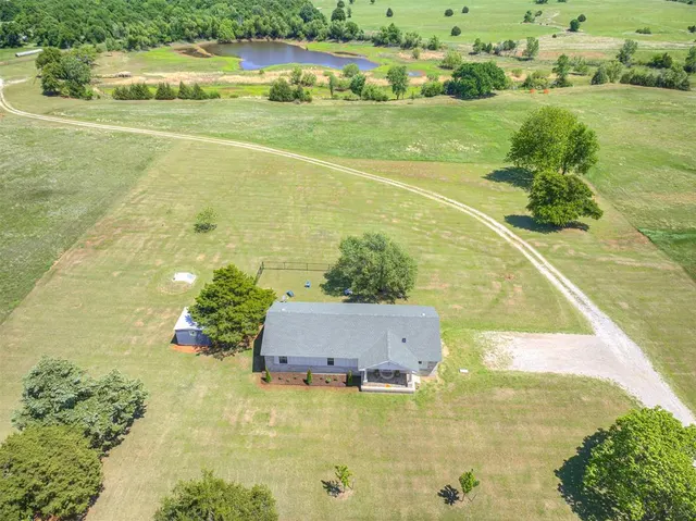 Photo 3 — 8800 N Coltrane Road, Guthrie, OK 73044