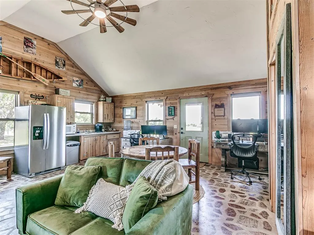 Photo 35 — 8800 N Coltrane Road, Guthrie, OK 73044